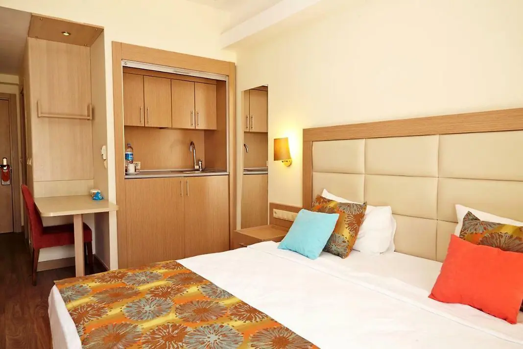 اتاق هتل پالمت بیچ ریزورت آنتالیا